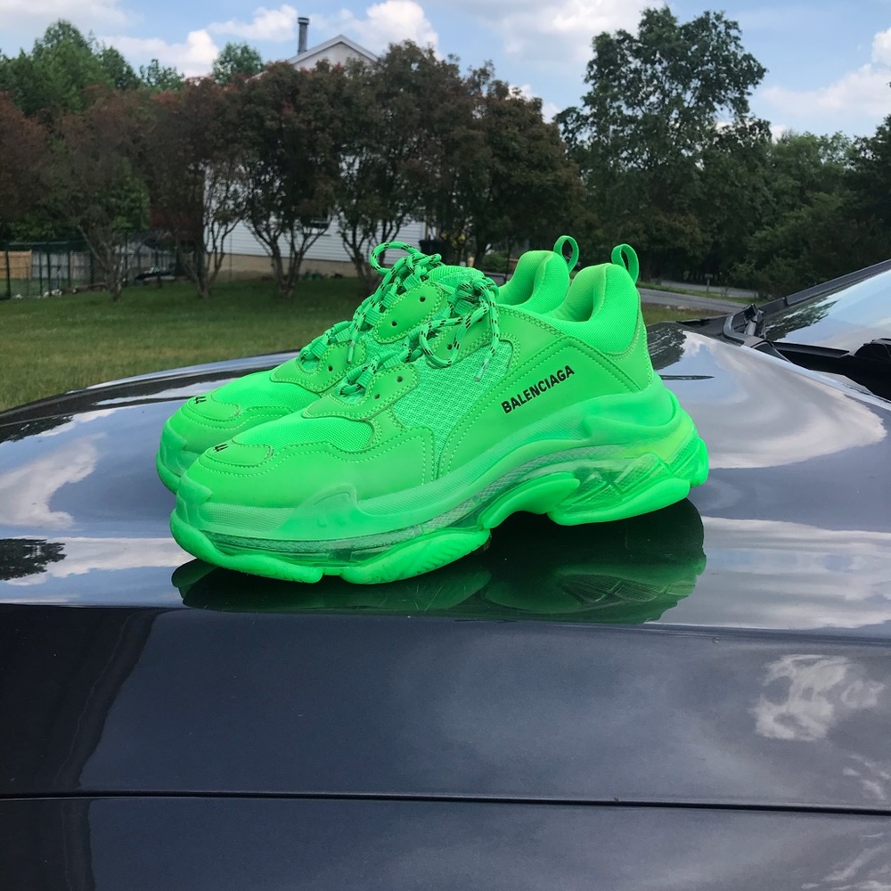 Balenciaga triple S neon green size 44